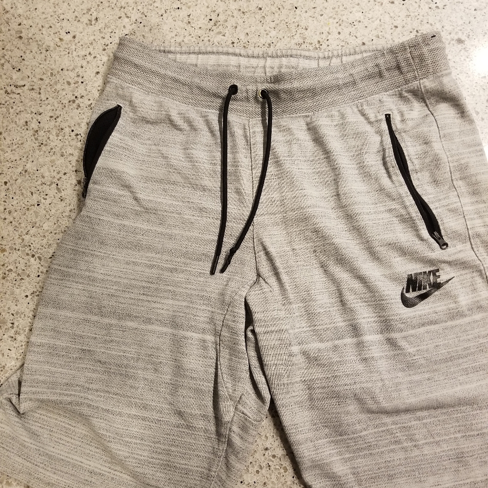 nike cloth mesh shorts